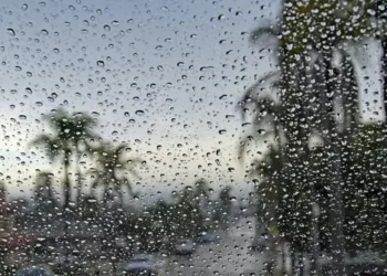 أمطار بعد الظهر بالوسط والجنوب