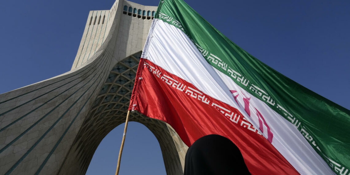 مستشار خامنئي يحذّر: قد نوسّع النّزاع “حتى المحيط الهندي”