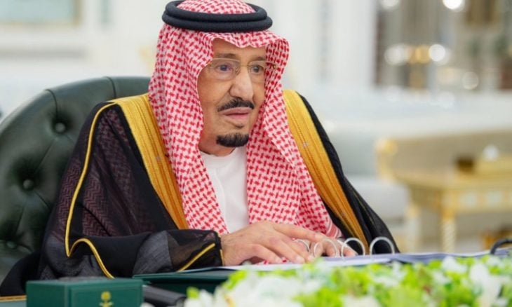 العاهل السعودي: محاولة الحوثيين استهداف مكة جُرم مُشين