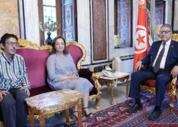 رئيس البرلمان يتعهد بإحالة ملف الدكاترة المعطلين إلى اللجنة المعنية