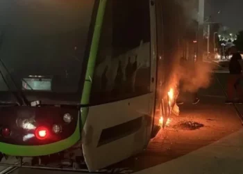 اندلع مساء أمس بالمروج.. السيطرة على حريق بإحدى عربات المترو