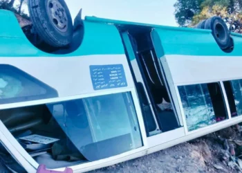 الجزائر.. إصابة 37 طفلًا في انقلاب حافلة بولاية الشلف