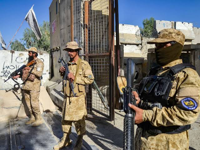 باكستان.. مقتل شخص وإصابة 5 آخرين بمنطقة حدودية جراء إطلاق نار من الجانب الأفغاني