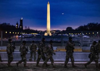 Washington a peur de ses soldats et se barricade