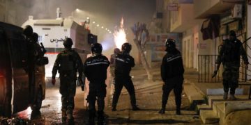 Arrestation de 25 impliqués dans le cambriolage d&rsquo;une banque et d&rsquo;un magasin