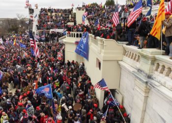 Violences au Capitole à Washington : le Président élu Biden scandalisé