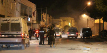 Des manifestations nocturnes violentes dans plusieurs régions de la République
