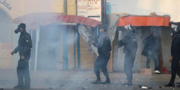 La classe politique soutient l&rsquo;action des forces de l&rsquo;ordre contre les manifestations nocturnes