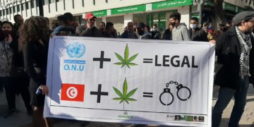 Doit-on accepter la destruction de milliers de vies pour une simple fumette ?