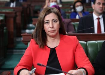 Hasna Ben Slimane: « Nous avons entamé la révision de la loi générale de la Fonction publique »