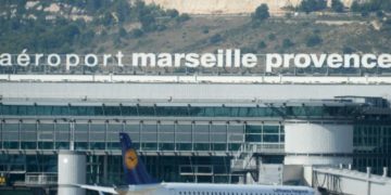 Trois stewards tunisiens interpellés à Marseille et suspendus par l&rsquo;entreprise