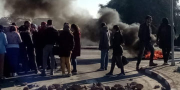 La Nationale Une bloquée par des ouvriers de l&rsquo;aéroport d&rsquo;Enfidha