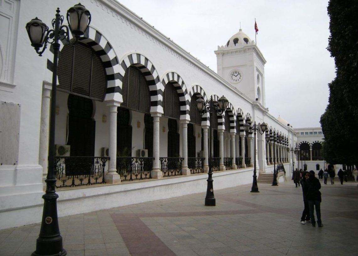 Sit-in ouvert au ministère des Finances, pour l’équité dans la paie du personnel