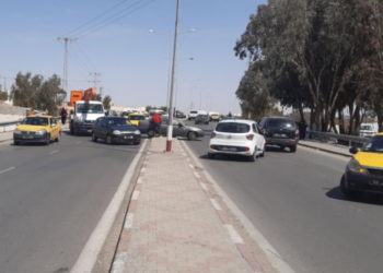 Bombes lacrymogènes contre les jeunes de Tataouine et blocage de la route de Médenine