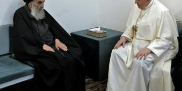 Une rencontre de paix entre François et Ali Sistani