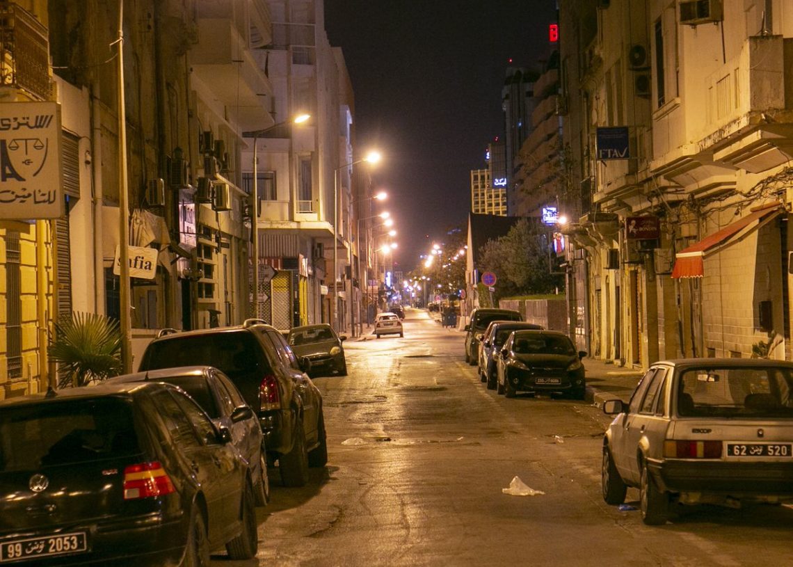 Confusion autour de l&rsquo;application des nouvelles mesures de confinement