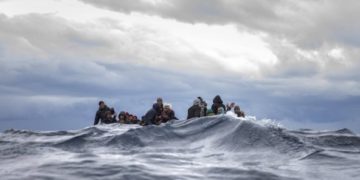 Trois rescapés et repêchage de 21 corps de migrants subsahariens au large de Sfax