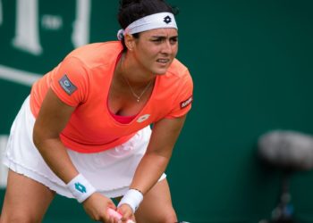 Ons Jabeur lâche physiquement et perd sa demi-finale à Charlestone (USA)