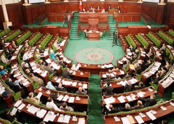 Lectures contradictoires de la crise politique et pas de consensus en vue