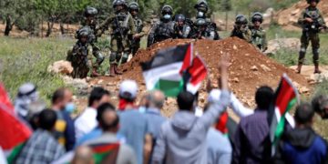 Ces gêneurs de Palestiniens..