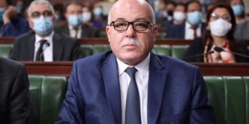 Suspension un mois des opérations chirurgicales non urgentes dans le public