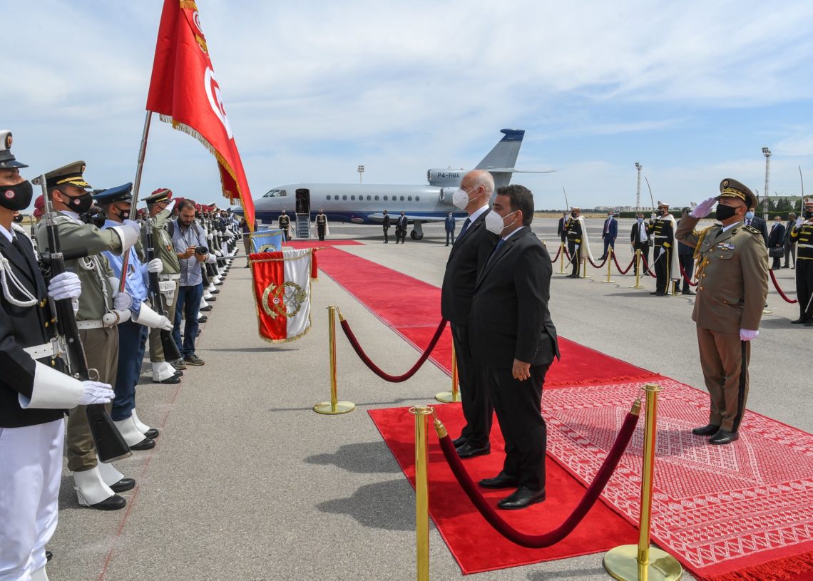 Le Président libyen quitte la Tunisie; aucun communiqué sur le contenu des échanges
