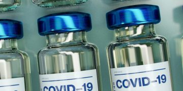 Aux Américains 37,6% des doses de vaccins Covid attribués dans le Monde