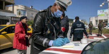 Les manifestations se poursuivent contre le confinement général imposé
