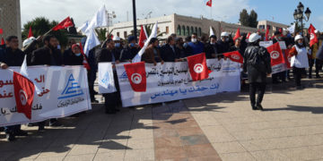 Kasbah: les ingénieurs manifestent