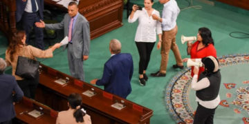 La Présidence du gouvernement porte plainte contre Abir Moussi