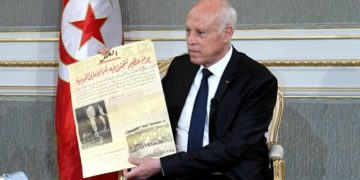 Kais Saied se prend -il pour la Reine d’Angleterre?