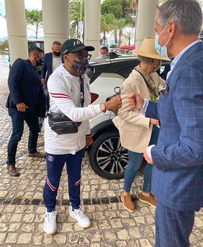 Spike Lee arrive à Cannes en mode PSG