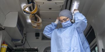 Le ministère de la Défense appelle les cadres médicaux et paramédicaux diplômés durant les 3 dernières années à participer à la lutte anti-Covid-19