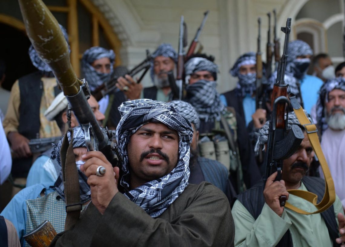 Afghanistan: une lueur au milieu des combats?