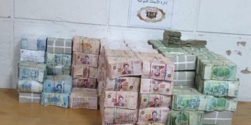 Contrebande: saisie d’une somme d’argent et de voitures de luxe d’une valeur de 7 millions de dinars