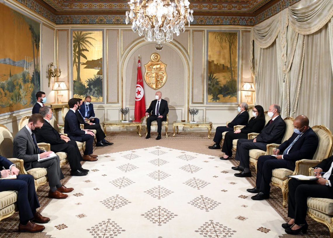 Tunisie: Le president Kaies Saied clarifie la situation politique aux membres de la délégation du Congrès américain