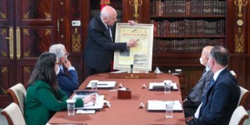 Le chef de l’État reçoit un groupe de professeurs de droit