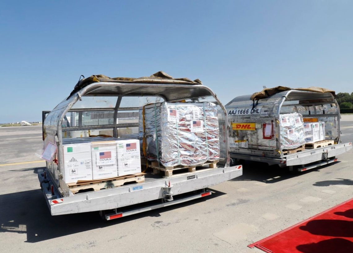 Tunisie: réception de 200.000 doses de vaccin
