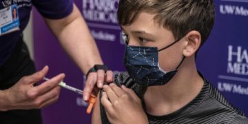 Consentement requis du tuteur légal pour la vaccination des 12-14 ans