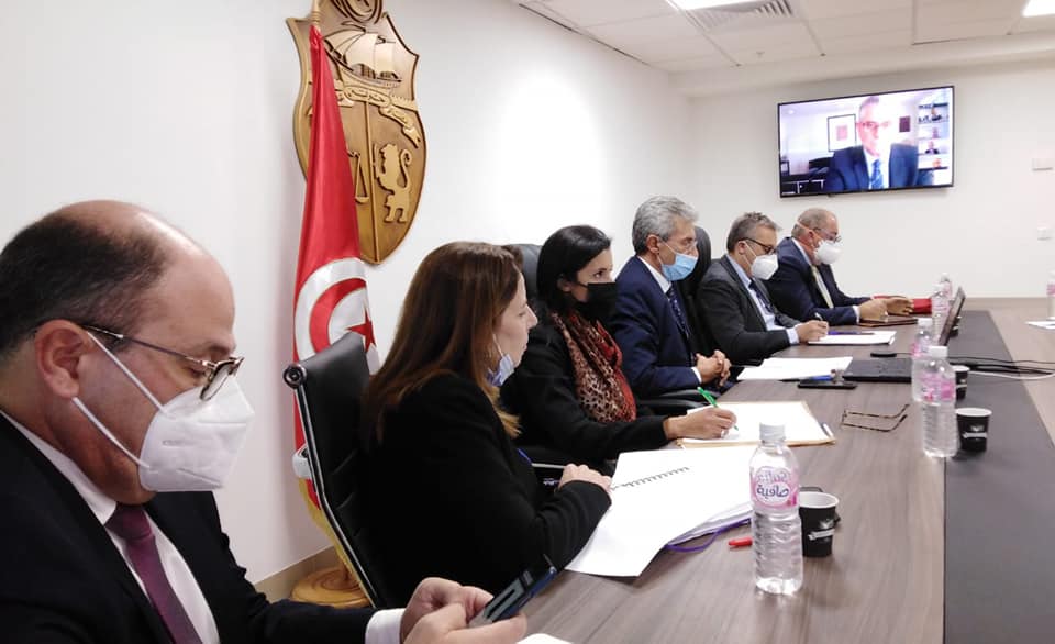 Le ministre de l’Economie expose les priorités en matière de réformes lors d’une visioconférence avec Farid Belhaj
