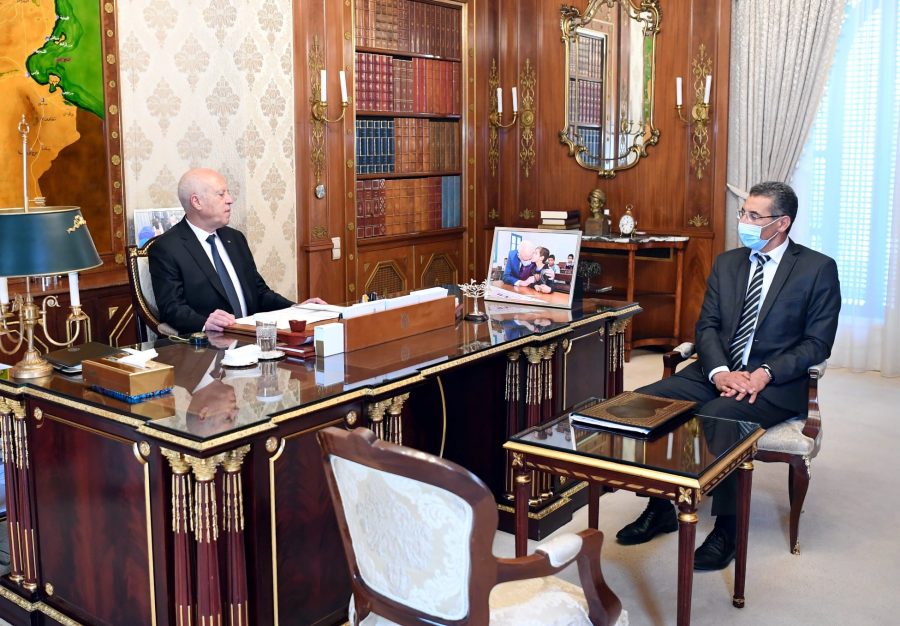 Kais Saïed accuse une personne appartenant à la scène politique d’avoir mis la main sur des biens de l’Etat