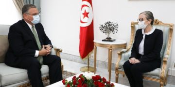 Najla Bouden rencontre plusieurs ambassadeurs