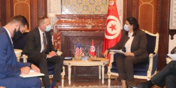 Sihem Nemssia reçoit Eric Meyer, sous-secrétaire d’Etat américain au Trésor