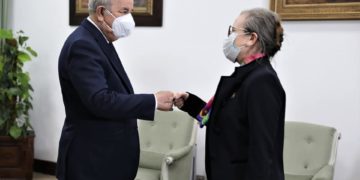 Najla Bouden en Algérie pour solliciter un appui financier?