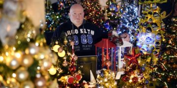 444 sapins à son domicile!
