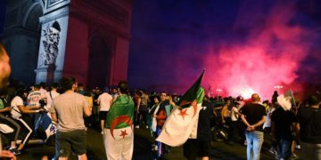 Paris: Pas de Champs-Elysées pour les supporters de la finale Tunisie-Algérie demain