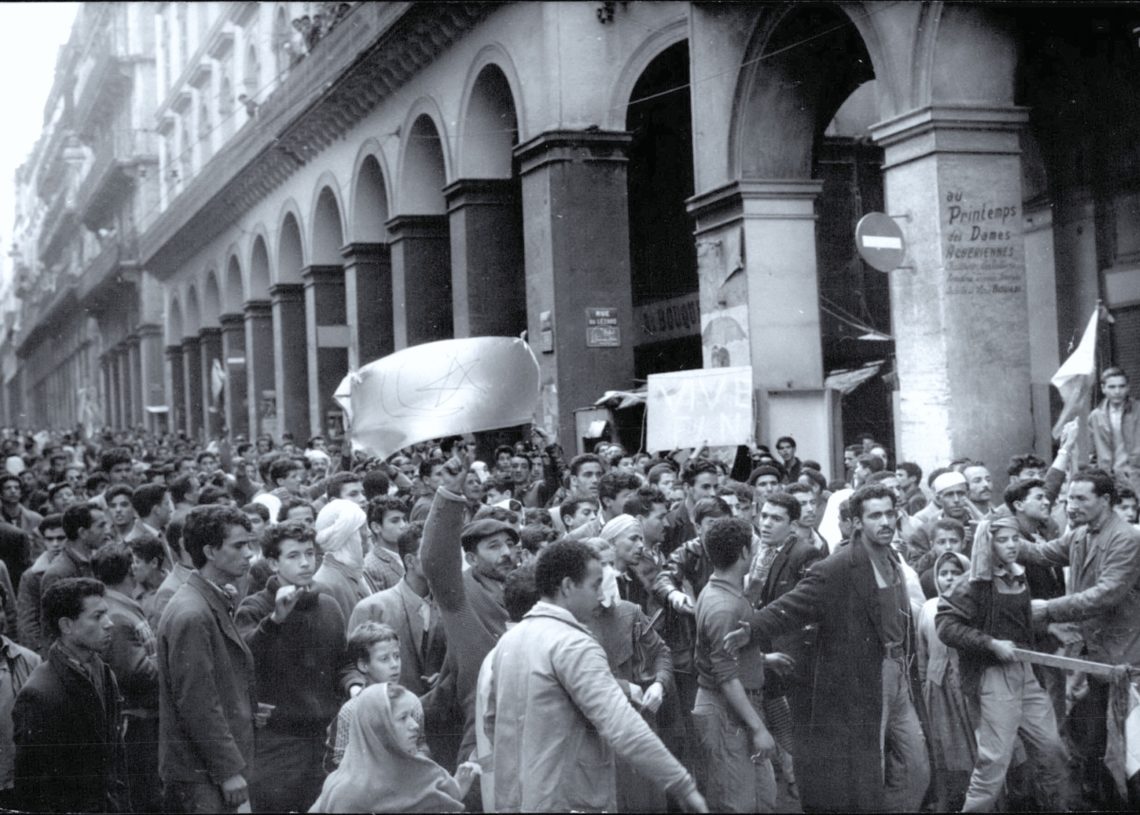 Algérie: Tebboune commémore les manifestations de décembre 1960