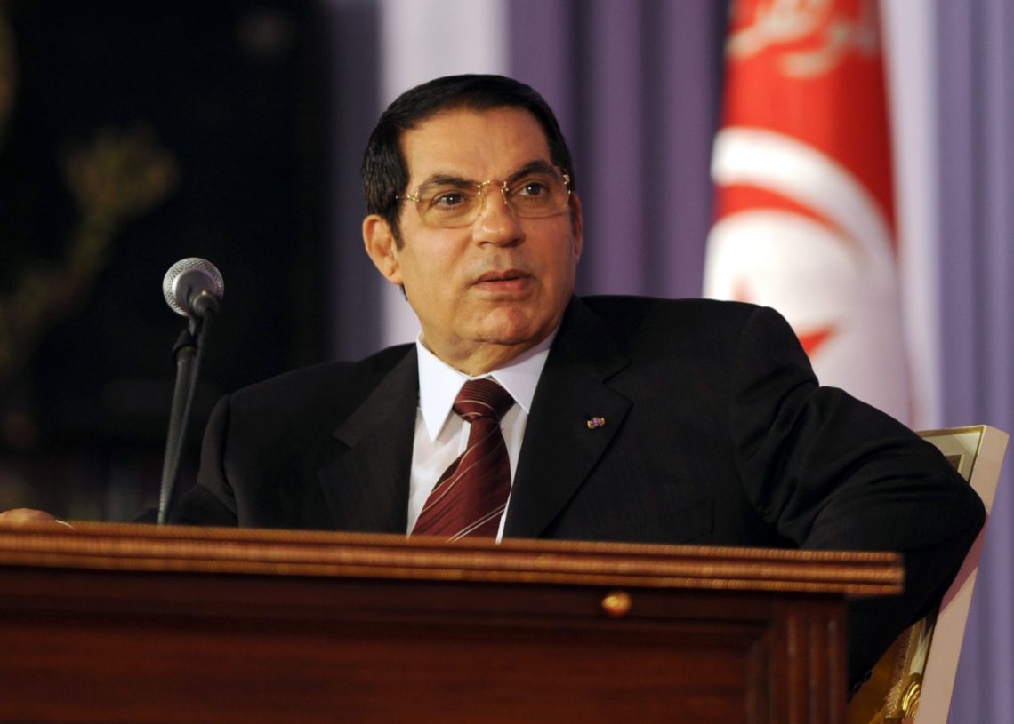 14 janvier: La BBC diffuse les dernières conversations téléphoniques de Ben Ali