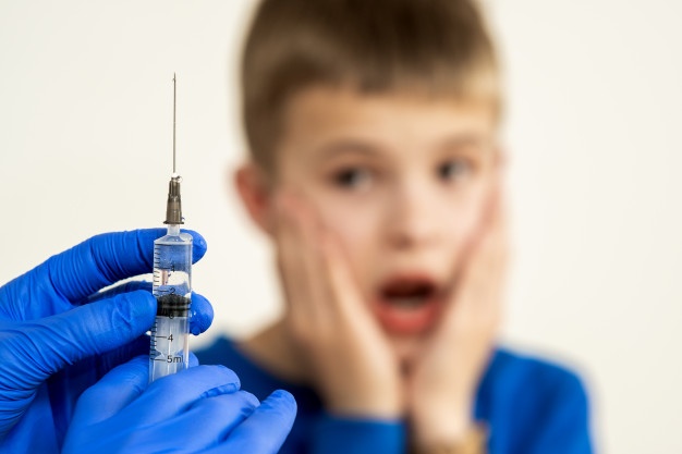Le ministère de l’Enfance alerte sur des injections faites à des enfants