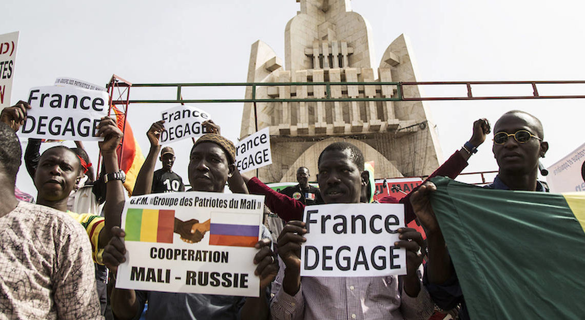 France : quitter le Mali, rester au Sahel